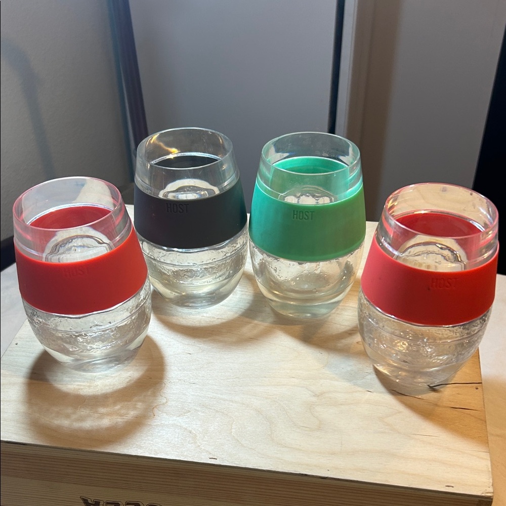 HOST lot of 4 Cooling cups.